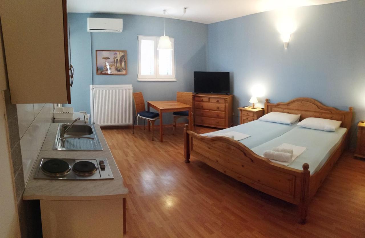 Apartments Villa Broca Brodarica  Room photo